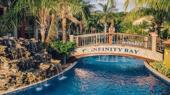 Infinity Bay Spa & Beach Resort