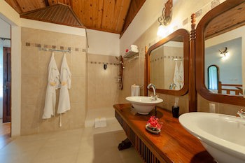 Nosy Be Hotel & Spa