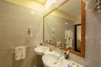 Nosy Be Hotel & Spa