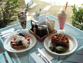 Chez Waffle Hotel