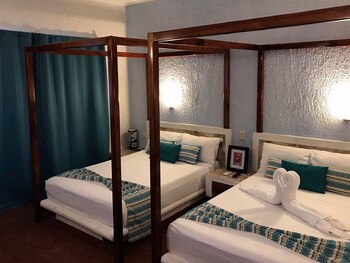 Chez Waffle Hotel
