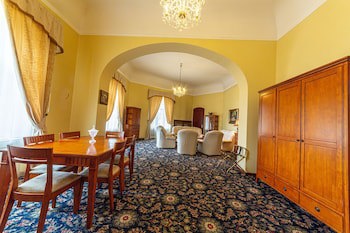 Chateau hotel Zbiroh galeri fotoğrafı