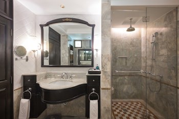Centara Grand Beach Resort & Villas Hua Hin