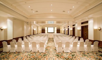 Centara Grand Beach Resort & Villas Hua Hin