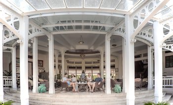 Centara Grand Beach Resort & Villas Hua Hin