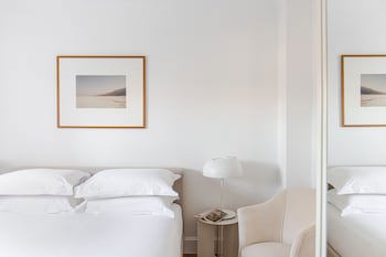Europa House Apartments