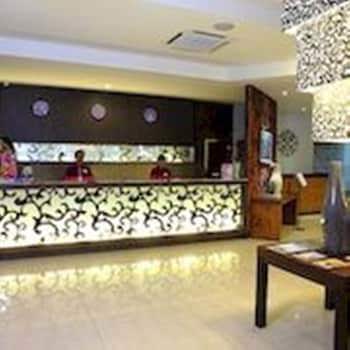 Lombok Plaza Hotel & Convention