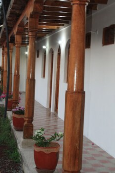 Guesthouse Los Corredores Del Castillo