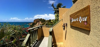 Lindbergh Bay Hotel And Villas