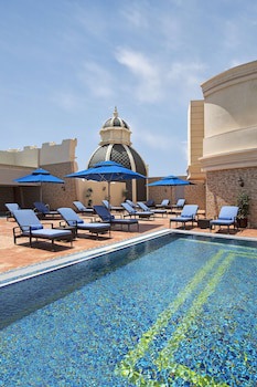 Royal Rose Hotel Abu Dhabi, Curio Collection by Hilton galeri fotoğrafı