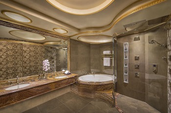 Royal Rose Hotel Abu Dhabi, Curio Collection by Hilton galeri fotoğrafı