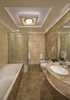 Royal Rose Hotel Abu Dhabi, Curio Collection by Hilton galeri fotoğrafı