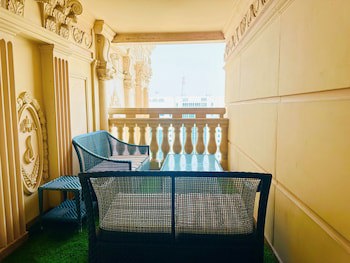 Royal Rose Hotel Abu Dhabi, Curio Collection by Hilton galeri fotoğrafı
