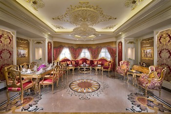 Royal Rose Hotel Abu Dhabi, Curio Collection by Hilton galeri fotoğrafı