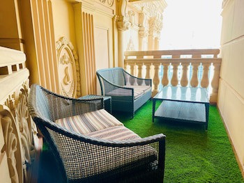 Royal Rose Hotel Abu Dhabi, Curio Collection by Hilton galeri fotoğrafı