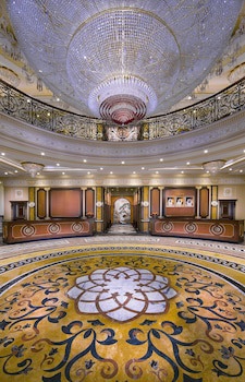 Royal Rose Hotel Abu Dhabi, Curio Collection by Hilton fotoğrafı