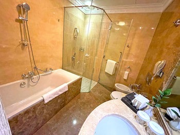 Royal Rose Hotel Abu Dhabi, Curio Collection by Hilton galeri fotoğrafı