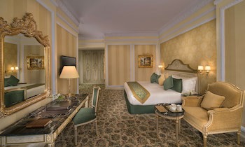 Royal Rose Hotel Abu Dhabi, Curio Collection by Hilton galeri fotoğrafı