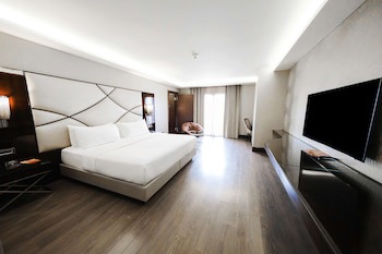 Doubletree By Hilton Istanbul Gayrettepe
