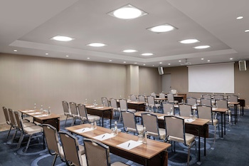 Doubletree By Hilton Istanbul Gayrettepe