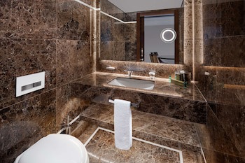 Doubletree By Hilton Istanbul Gayrettepe