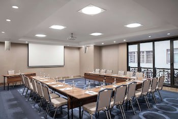 Doubletree By Hilton Istanbul Gayrettepe