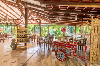 Hotel Colinas Del Sol