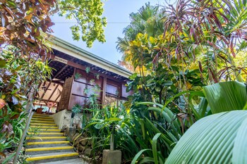 Hotel Colinas Del Sol