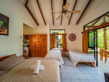 Hotel Colinas Del Sol