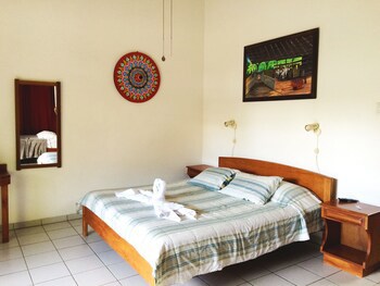 Hotel Colinas Del Sol