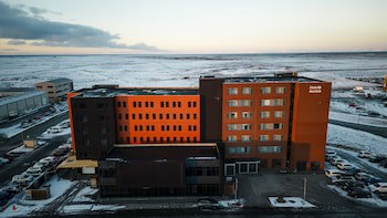 Aurora Hotel At Reykjavik-Keflavik Airport Terminal Kef