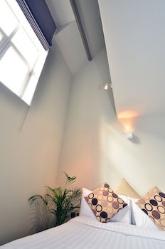 Arch Hotel