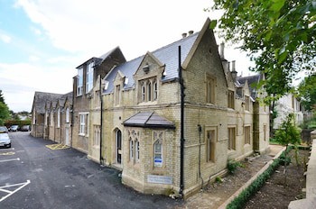 Arch Hotel