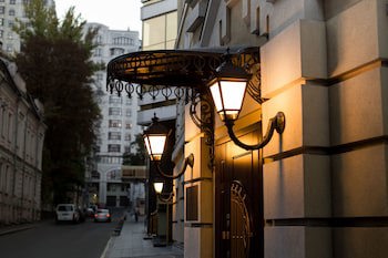 Senator Maidan