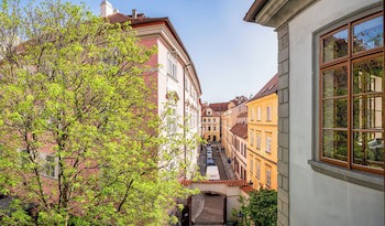 3 Epoques Apartments by Adrez Living fotoğrafı