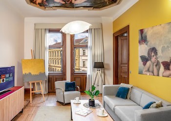 Art House Apartments By Adrez Living
