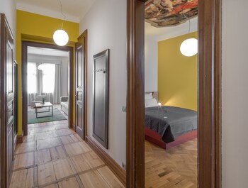 Art House Apartments By Adrez Living