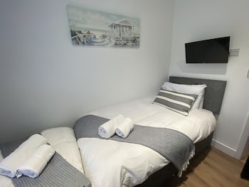 Blackpool Abode - 20 Bairstow Street