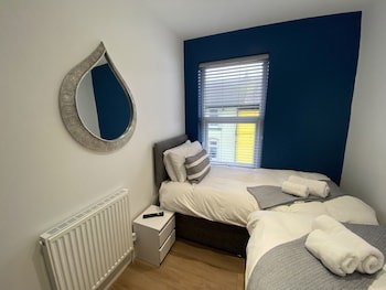Blackpool Abode - 20 Bairstow Street