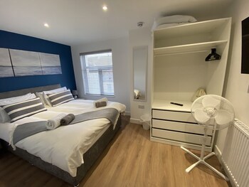 Blackpool Abode - 20 Bairstow Street