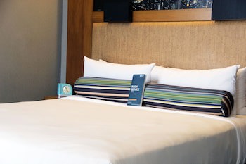 Aloft Panama