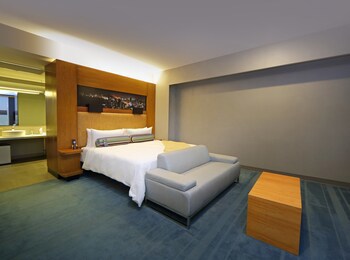 Aloft Panama