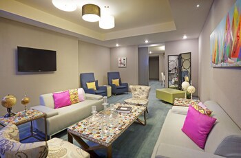 Aloft Panama
