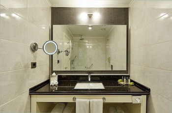 Doubletree By Hilton Hotel Izmir - Alsancak