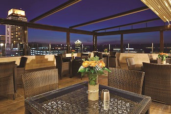 Doubletree By Hilton Hotel Izmir - Alsancak