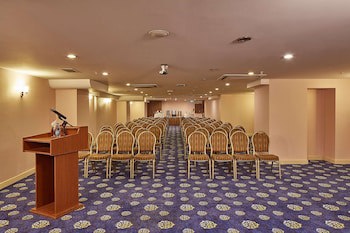 Doubletree By Hilton Hotel Izmir - Alsancak