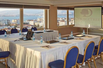 Doubletree By Hilton Hotel Izmir - Alsancak