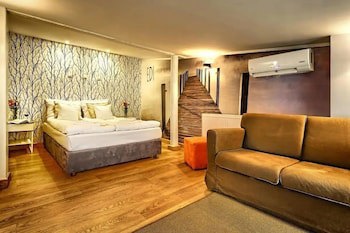 Stare Kino Cinema Residence