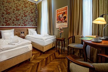Stare Kino Cinema Residence