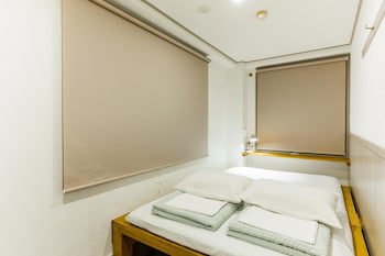Guest House Shinagawa - Shuku - Hostel